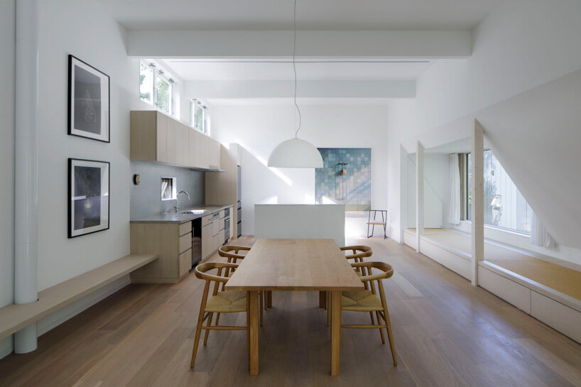 CASE-REAL blends 'chalet W' into the wooded landscape of japan's niseko ski resort