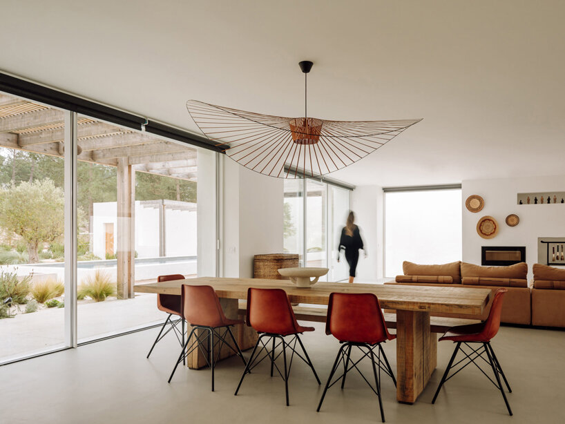 fragmentos designs a house of white volumes in comporta, portugal designboom