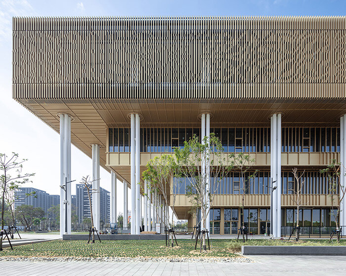 tainan public library by mecanoo and MAYU architects opens in taiwan