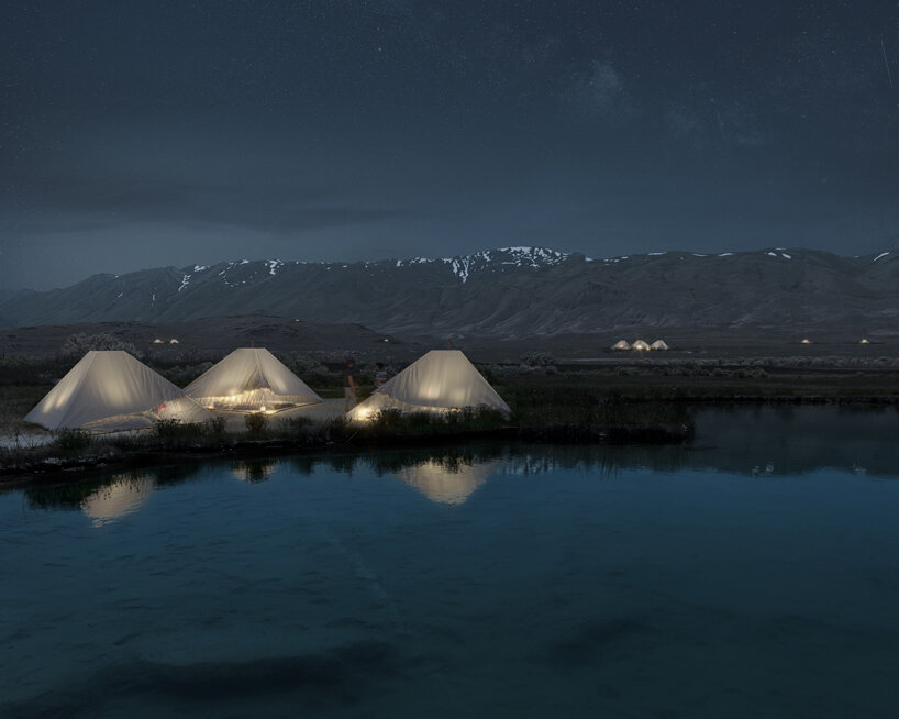 space travellers fly ranch