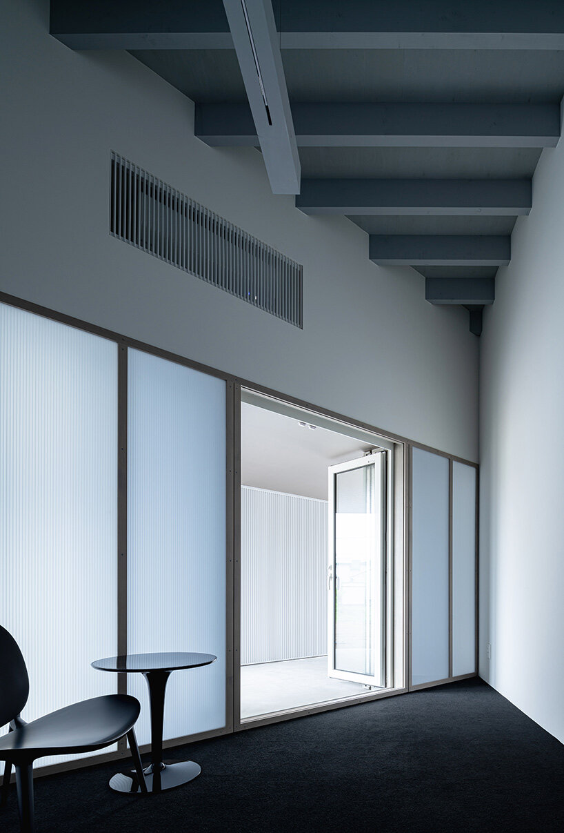 jun igarashi tunnel trapezoid house