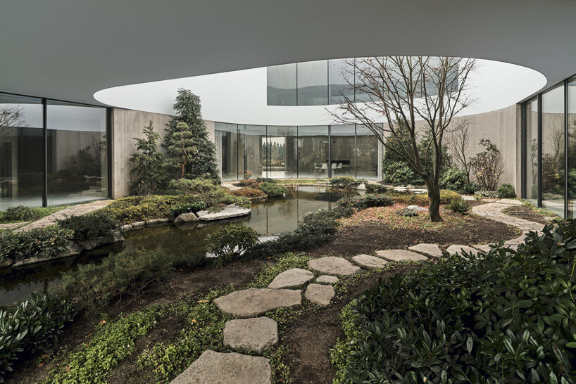 KWK promes' house in poland functions in full symbiosis with its natural surroundings