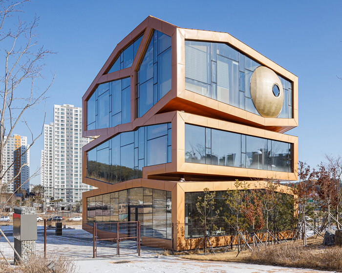 moon hoon completes MARS building in south korea with its own 'mini pantheon'