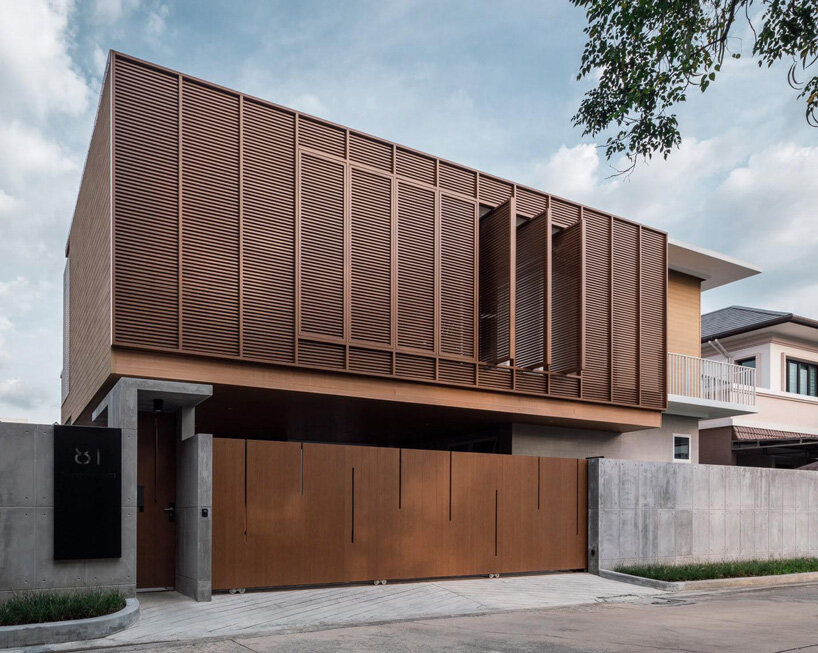 TOUCH architect conceals private courtyard behind louver façade in this house in thailand