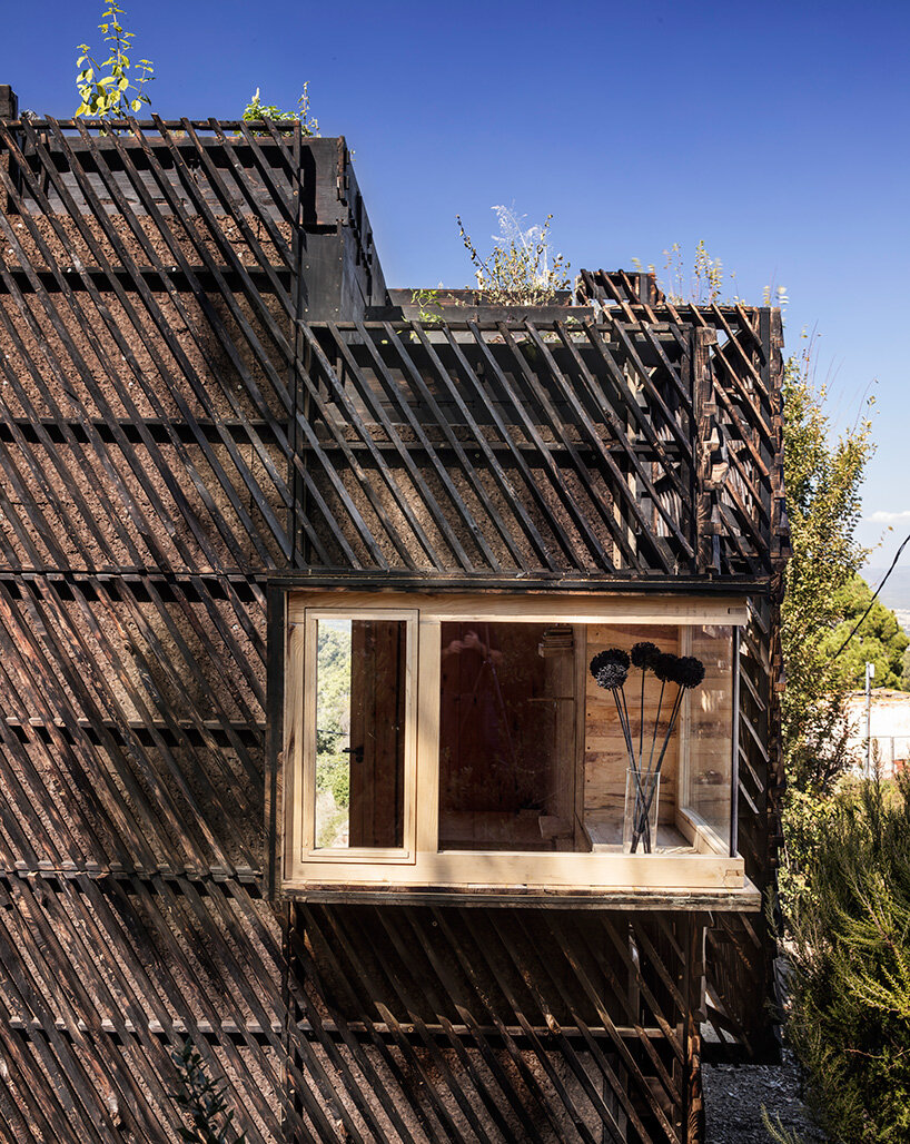 zero kilometer structural wood builds 'voxel' quarantine cabin by IAAC in barcelona