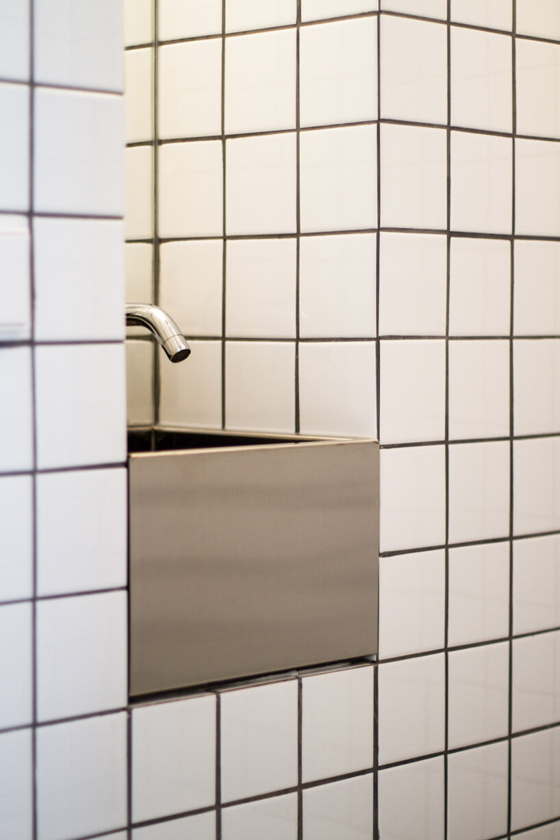 BURR turns a 1970s apartment into an experimental dwelling in madrid designboom