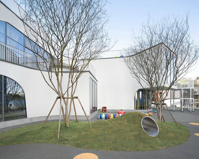 kindergarden by NAN architects blurs the boundary between interior & exterior in china