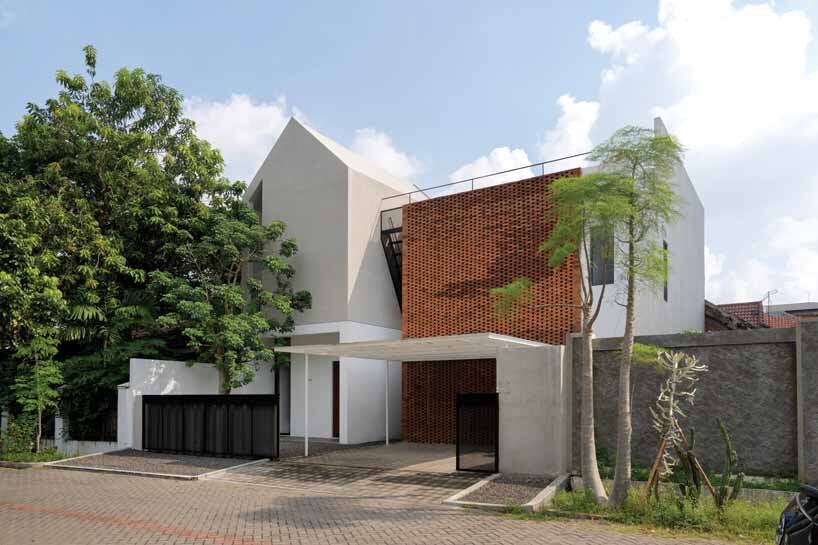 andyrahman architect ‘griyoase’ house indonesia