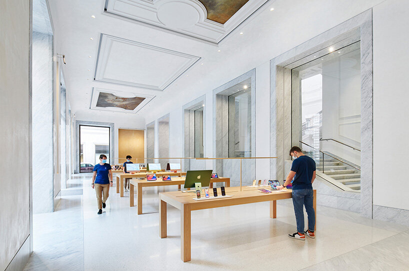 The new Apple store in Miami by Foster + Partners features an undulated,  vaulted roof