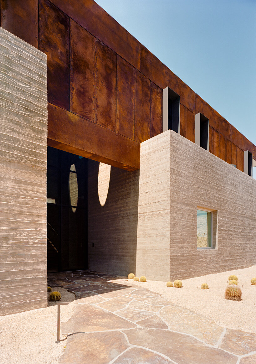 EYRC ridge mountain house designboom