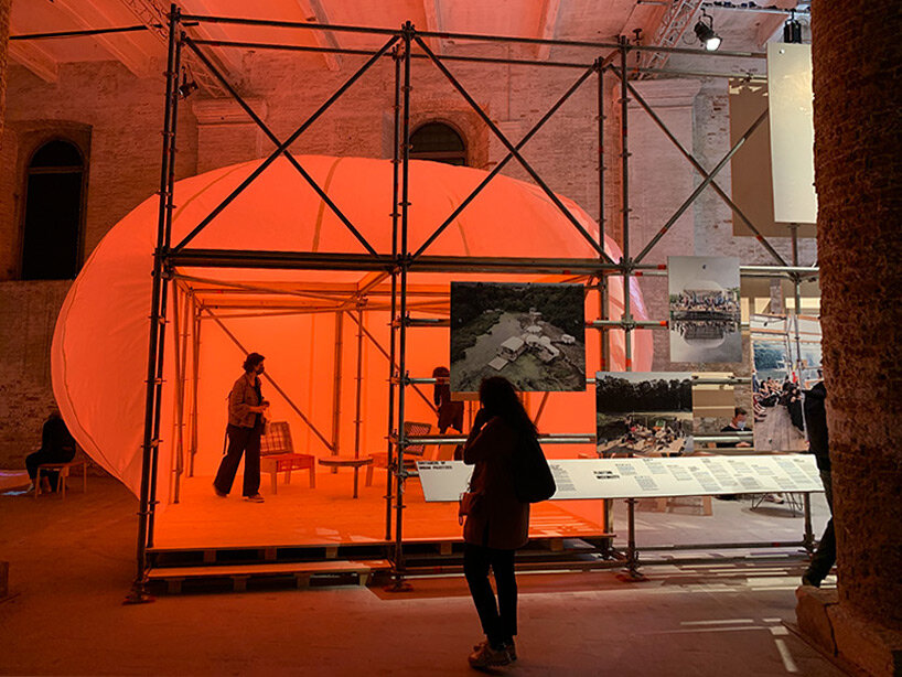 raumlabor reconstructs 'floating university' for experimental learning in venice biennale 