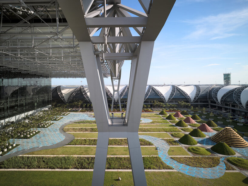 helmut jahn dies in bicycle crash aged 81 designboom