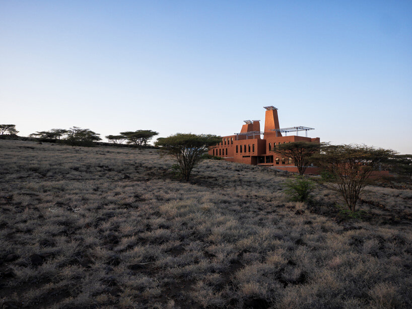 kenyan education campus by kéré architecture mimics termite mounds