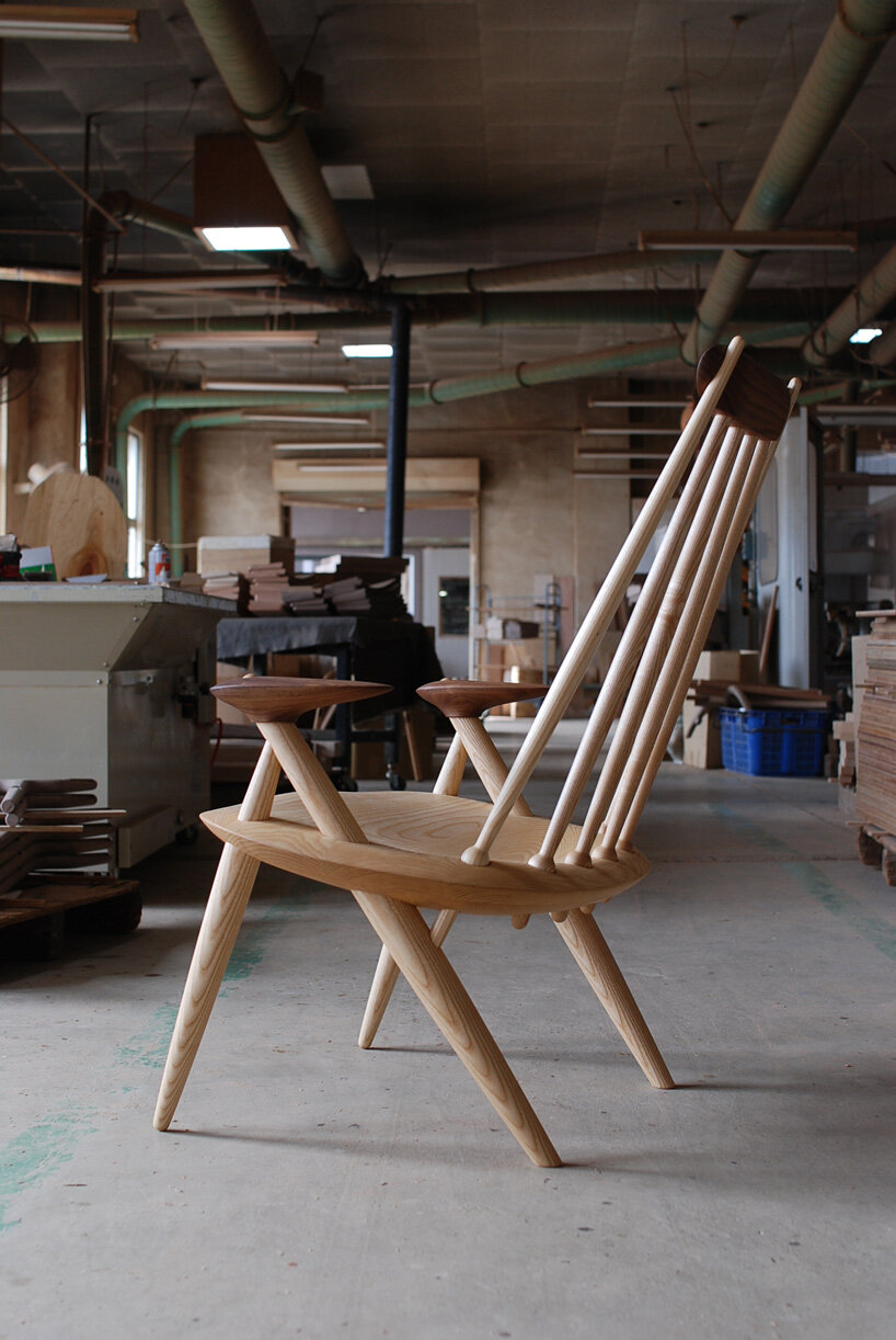 the windsor chair ATELIER MUJI GINZA