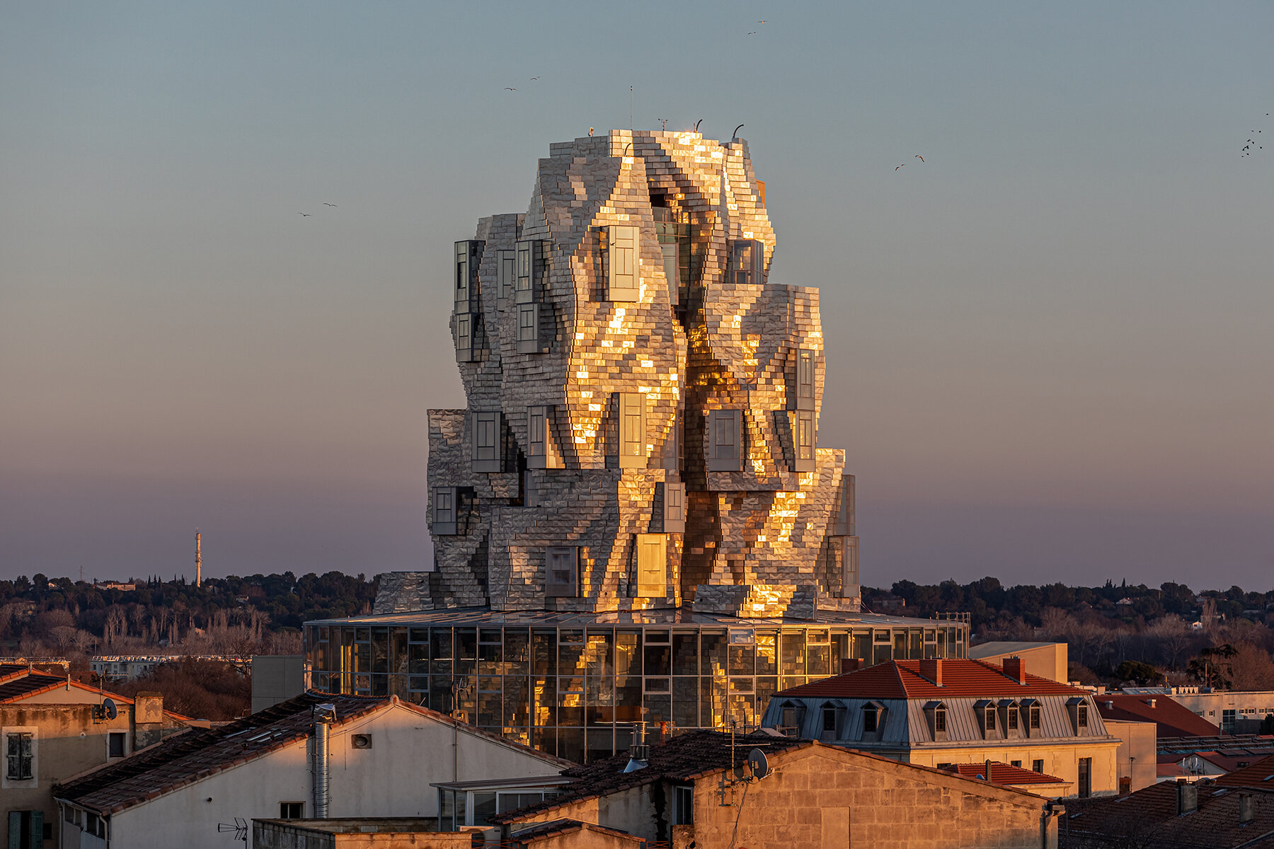 LUMA-arles-frank-gehry-completion-opening-designboom-010
