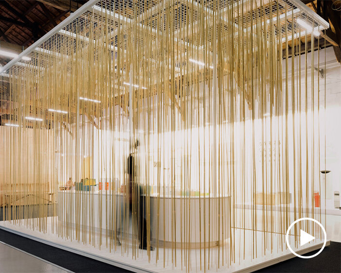 cheng tsung feng's portable installation uses more than 3000 slices of natural bamboo