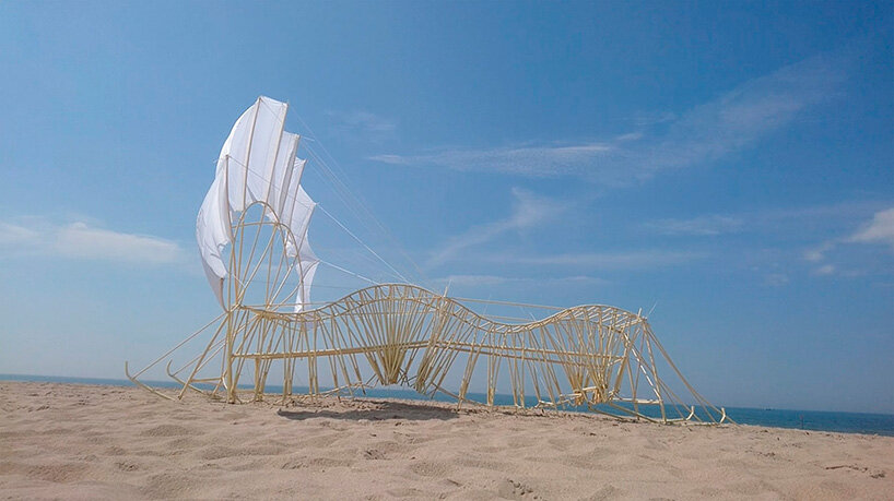 theo jansen's moving 'strandbeest' sculptures at contemporary art museum, kumamoto