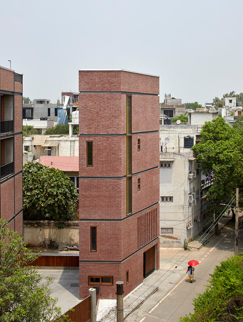 edmund sumner captures india's dramatic contemporary architecture in his new book