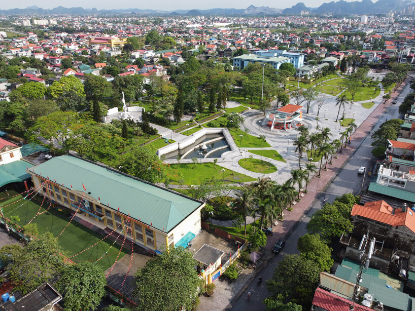 H&P architects revitalizes park in vietnam drawing from olympic's five-ringed symbol 