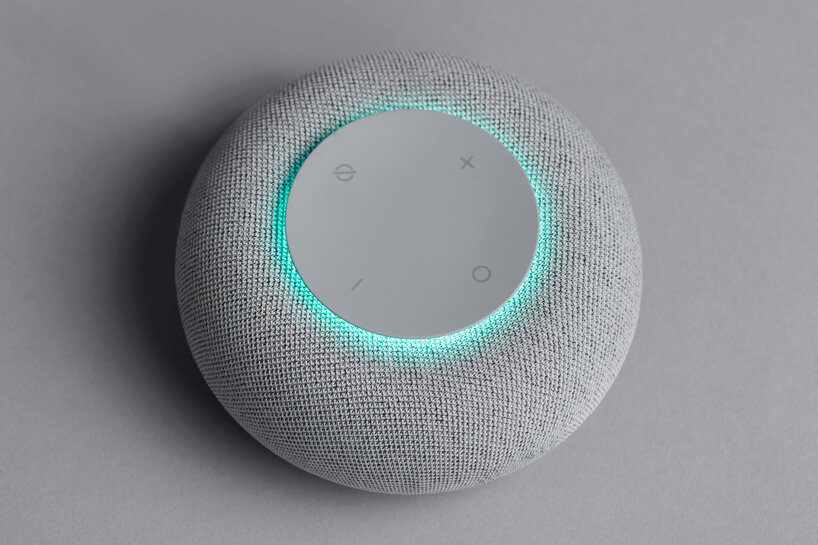 LAYER unveils capsula mini: the smart assistant with a friendly face designboom