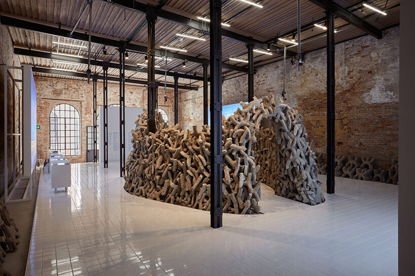 a sustainable alternative to concrete: UAE pavilion at the venice architecture biennale
