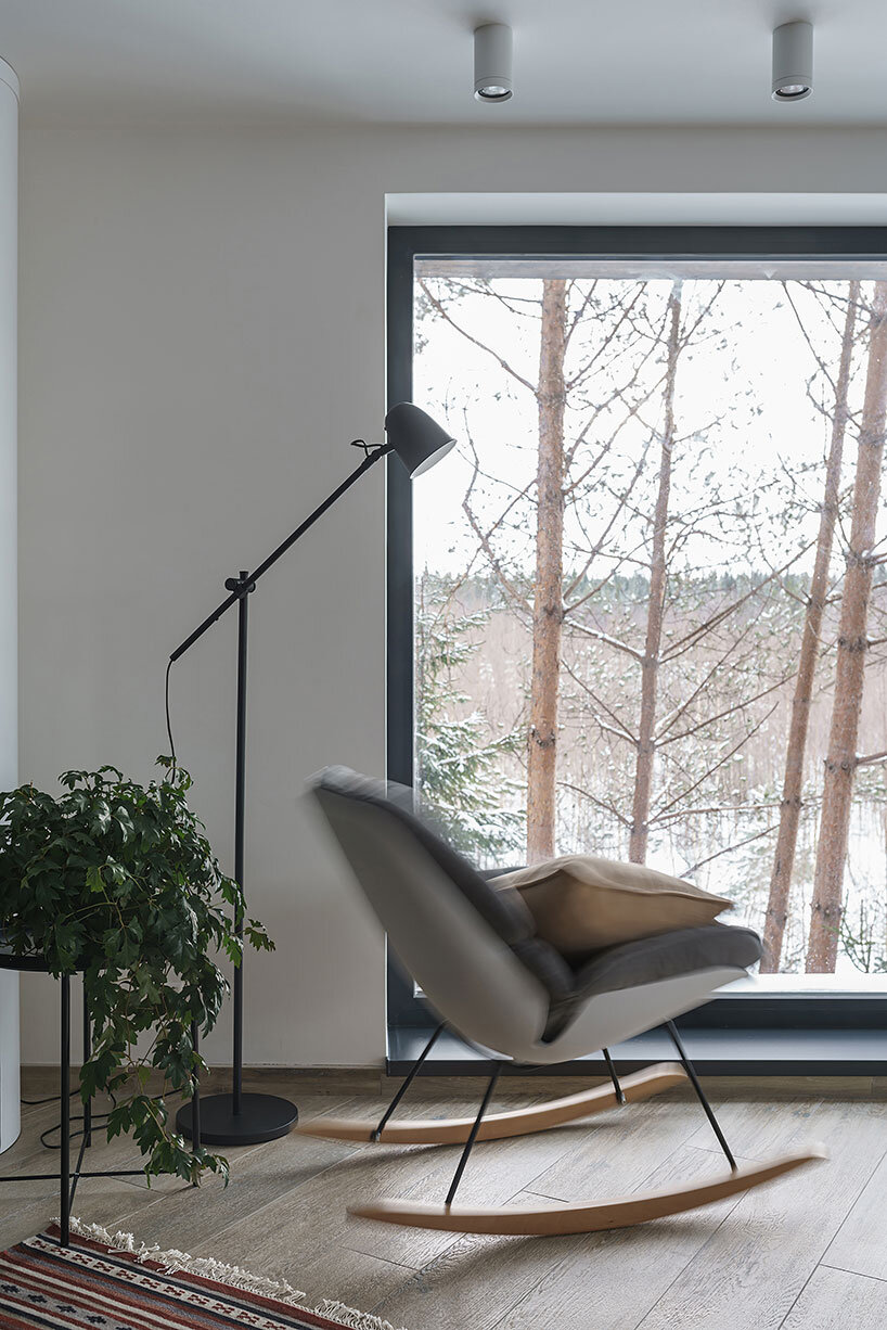 monolithic 'forest view' house appears to float among the woods of russia - 2