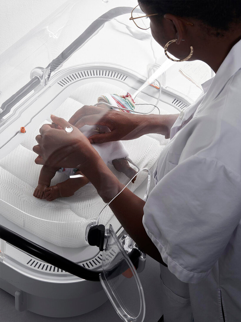 'robustnest': a compact and portable newborn incubator prevents hypothermia