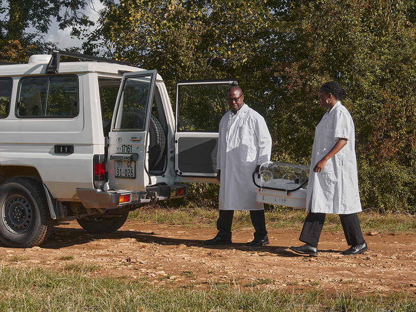 'robustnest': a compact and portable newborn incubator prevents hypothermia