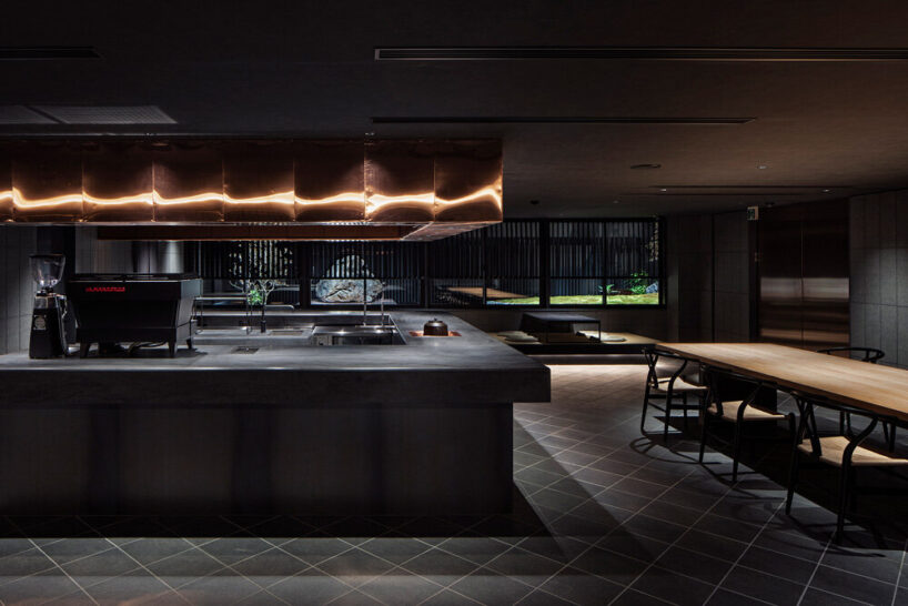 copper is used in the hotel's restaurant