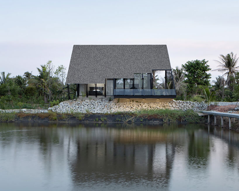 villa backyard touch architects