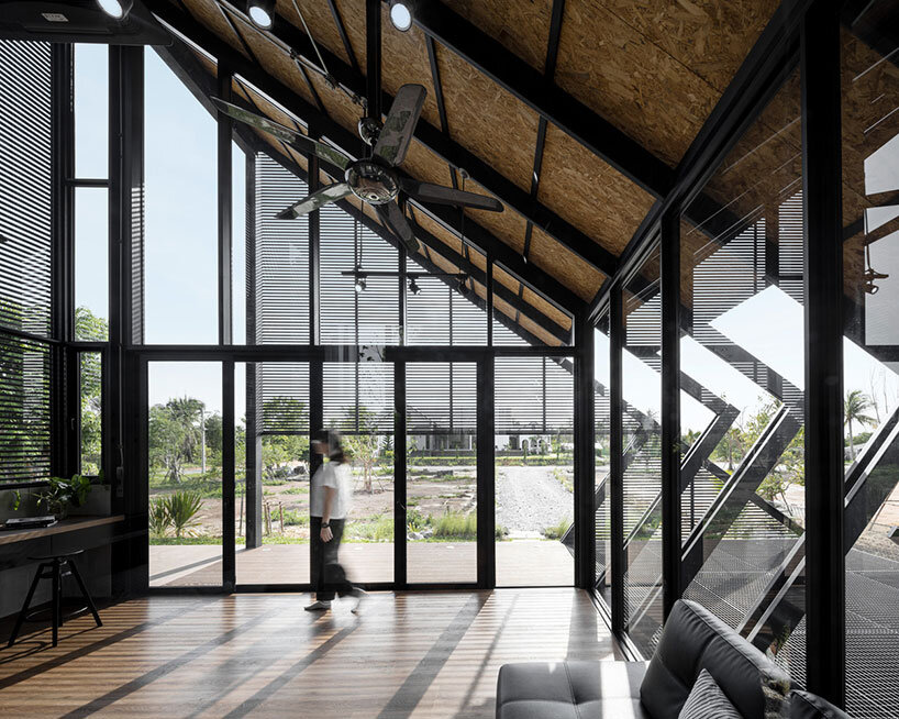 villa backyard touch architects