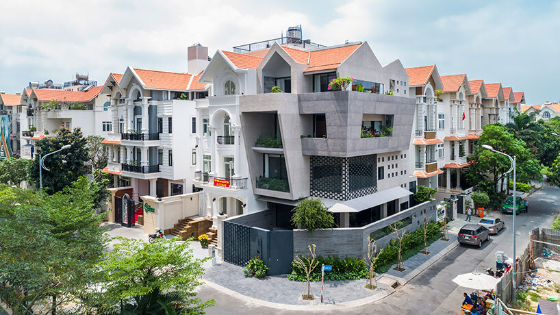 23o5studio J14 house