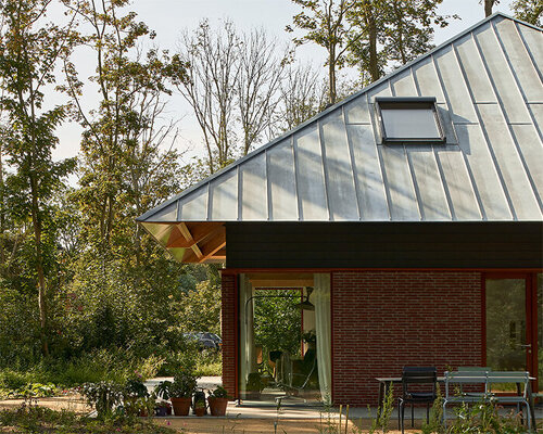 forest villa forms a sustainable and pleasant living environment in the netherlands