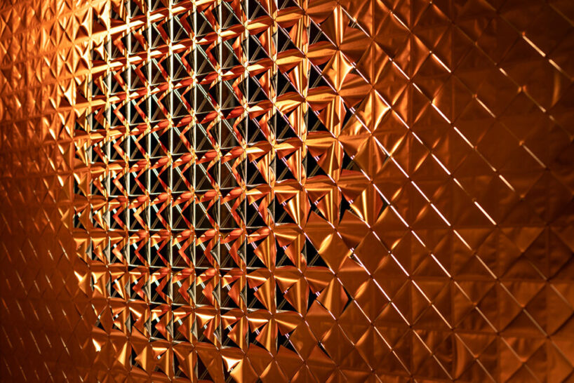 ‘lotus oculus’ by daan roosegaarde