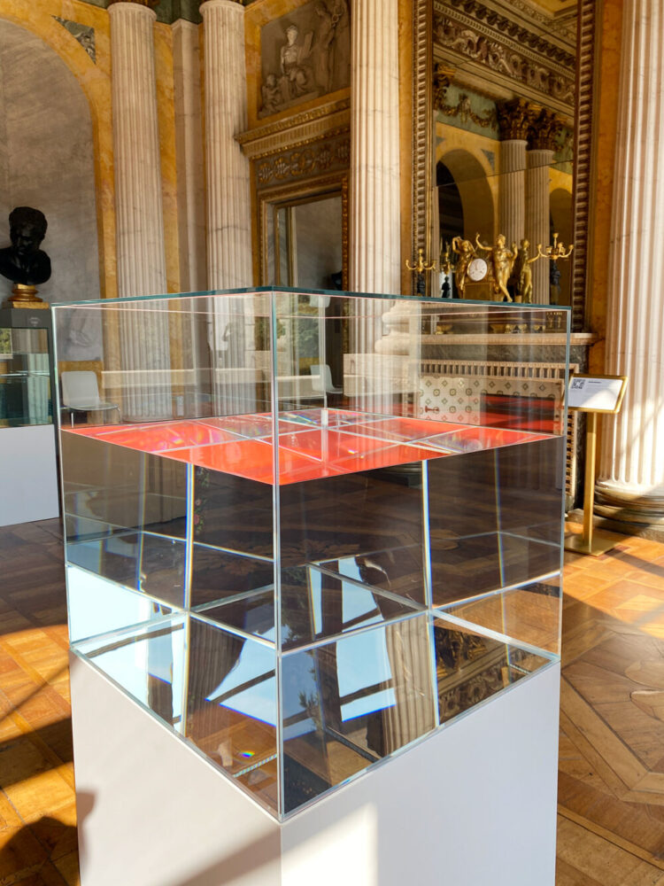 ‘gam gam gam’ by ann veronica janssens | image © designboom