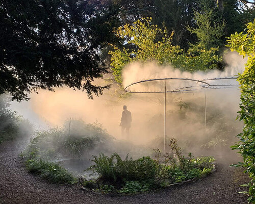 immersive mist pavilion invites people to wander in a boundless experience