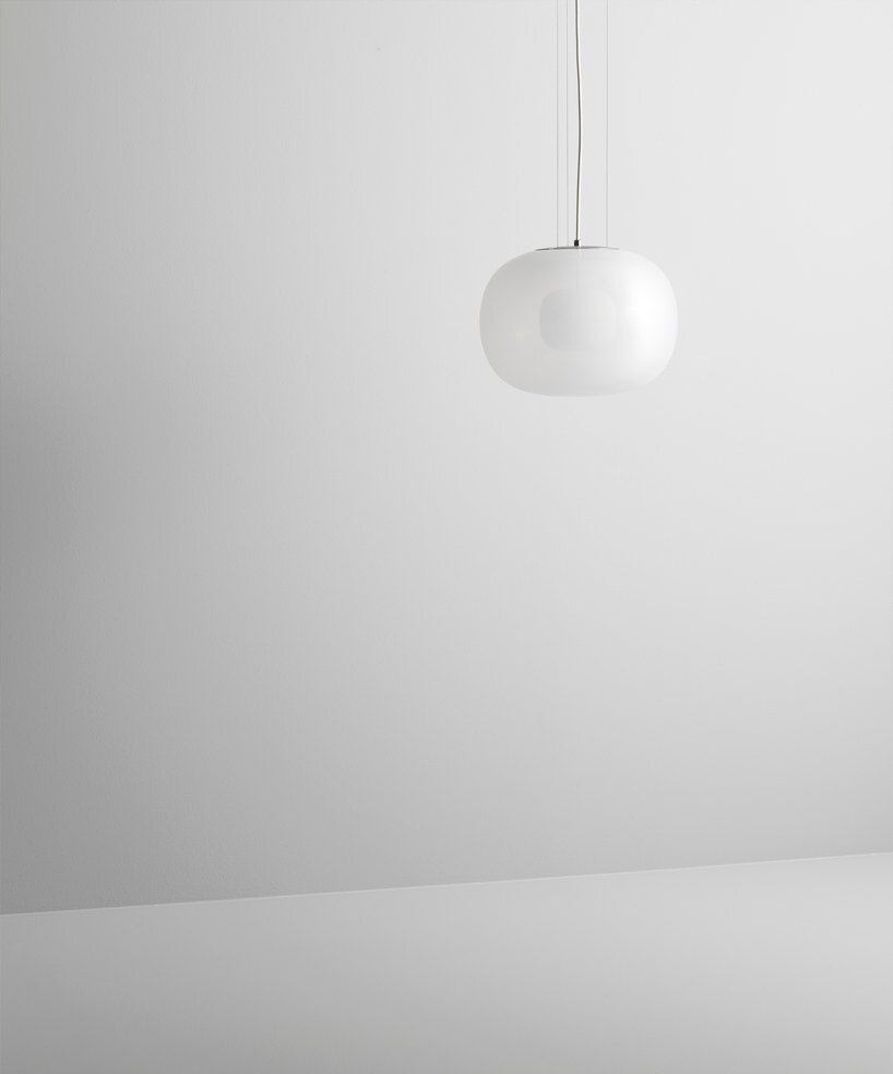 discreet and elegant 