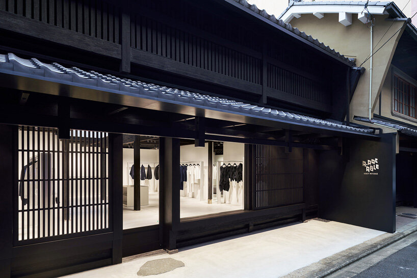 tokujin yoshioka issey miyake store opens in kyoto
