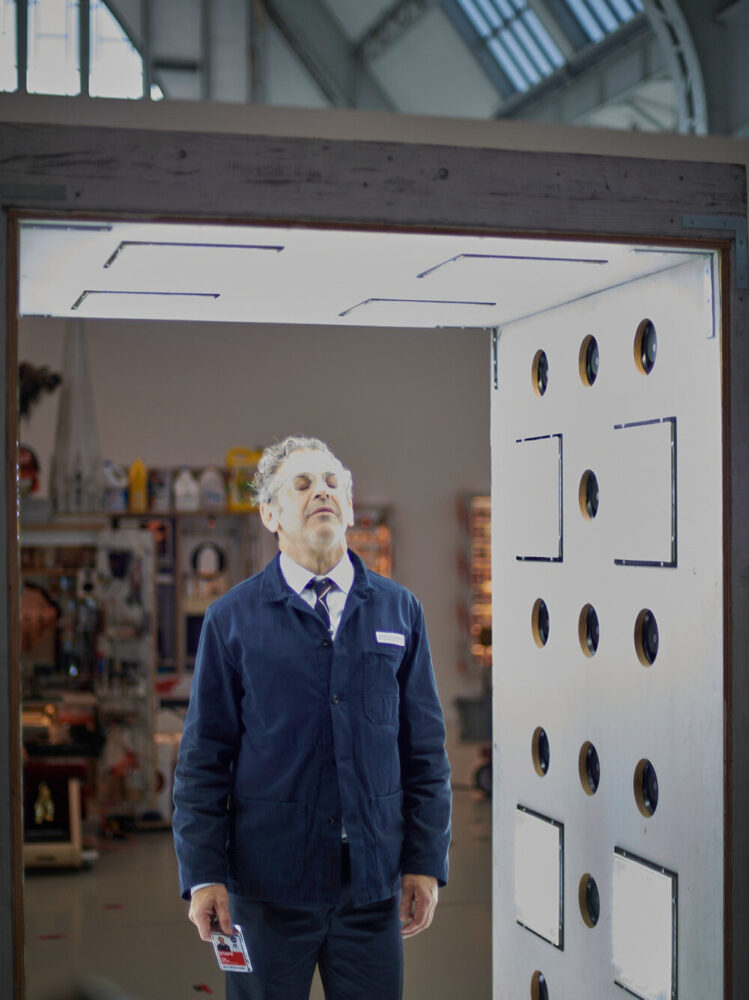 tom sachs in the 'robert irwin scrim clean air room (RISCAR)' image © designboom