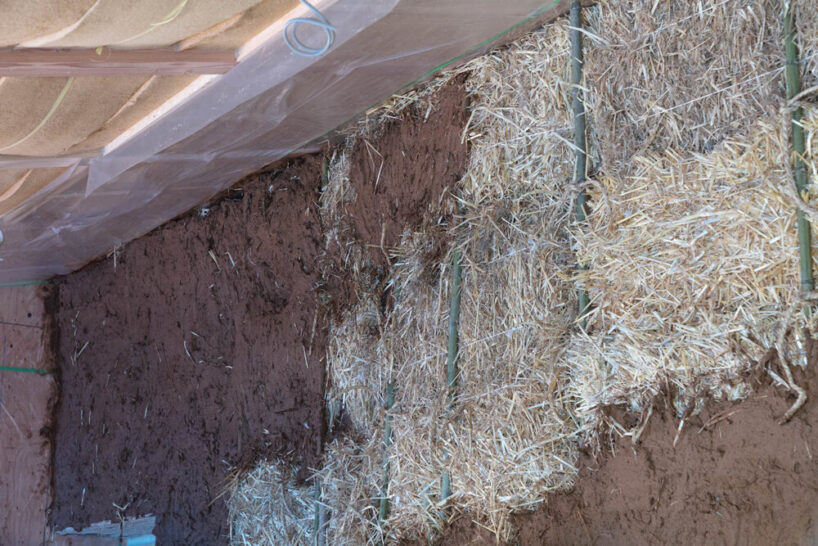 straw blocks are used as both heat insulation and wall materials after they’re coated in soil