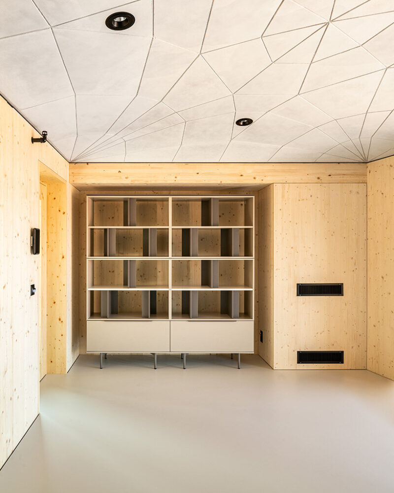 the office room on the west side with a view of the lightweight floor construction from below - image by roman keller