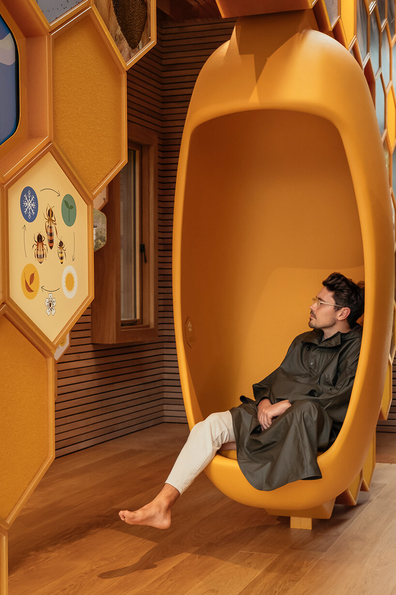 invisible studio beezantium