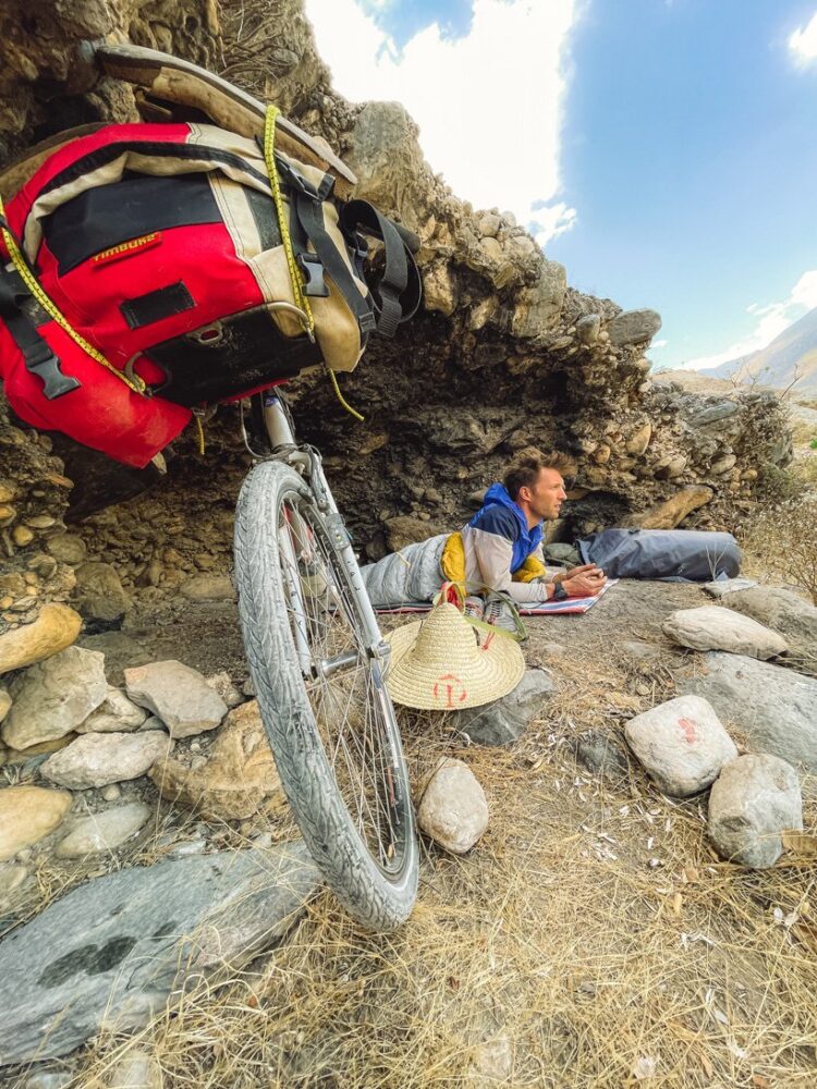 JACK is rated for 5kg but can actually take much much more than that