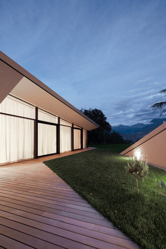 image © samuel holzner