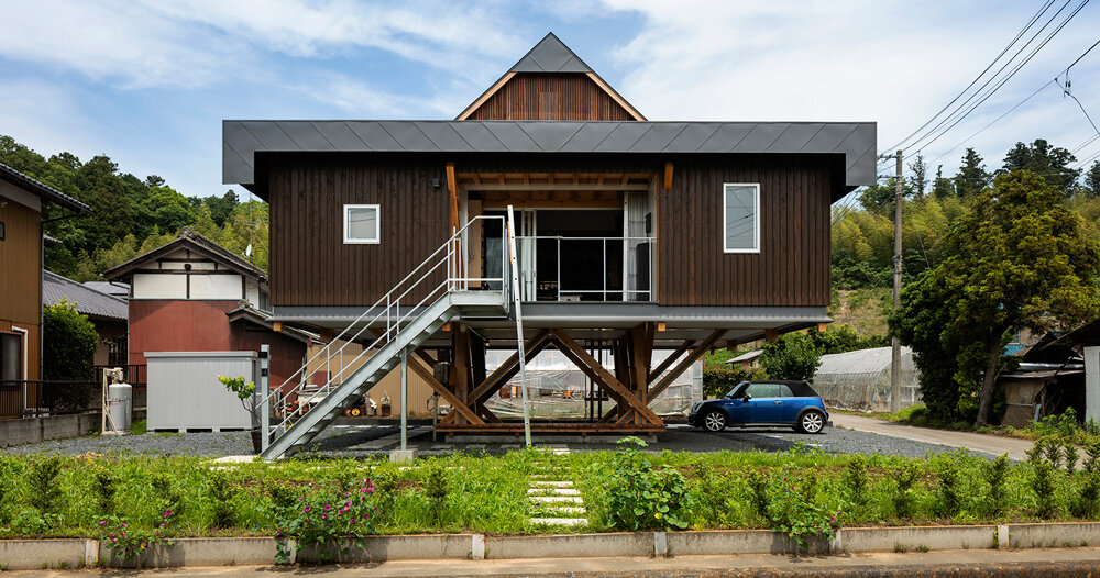 Indonesian Farmhouses Inspire Ft Architects Stilt House In Japan