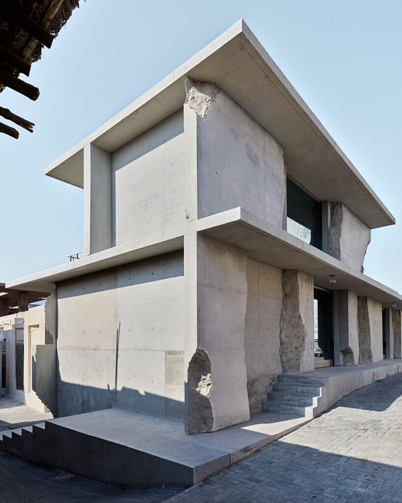 anne holtrop suq bahrain