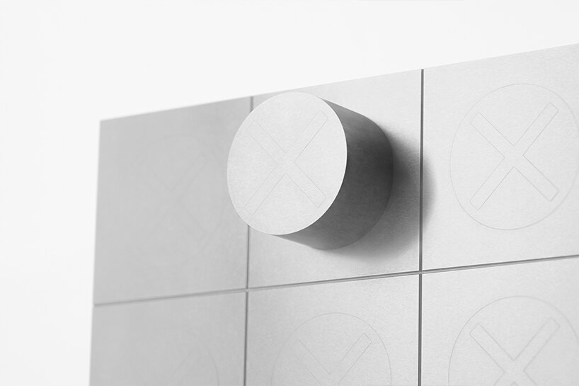 made of warp- and wear-resistant steel