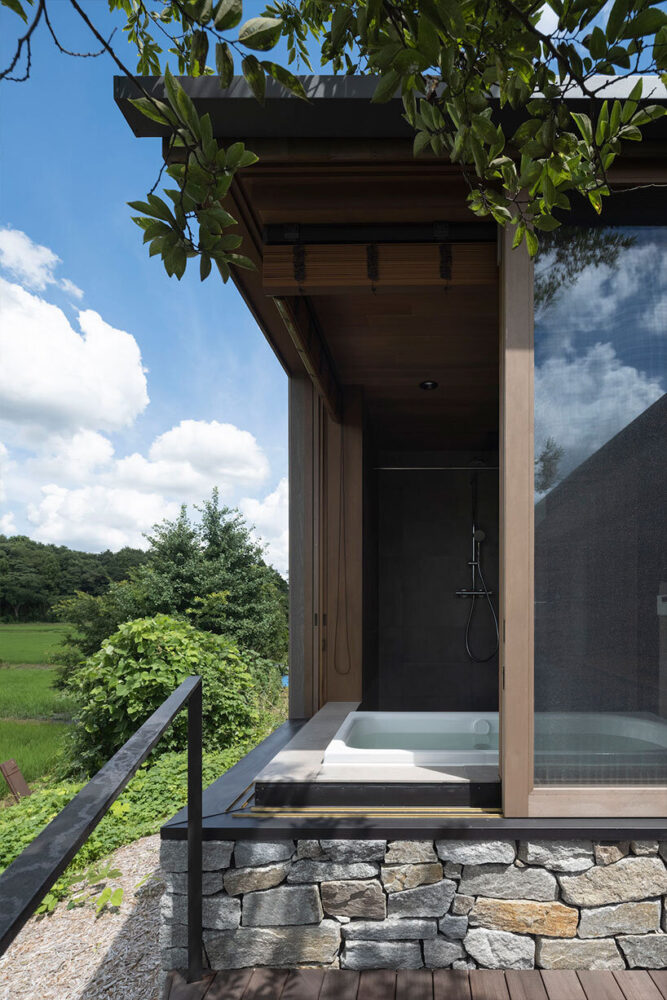 the design makes maximum use of natural light and ventilation