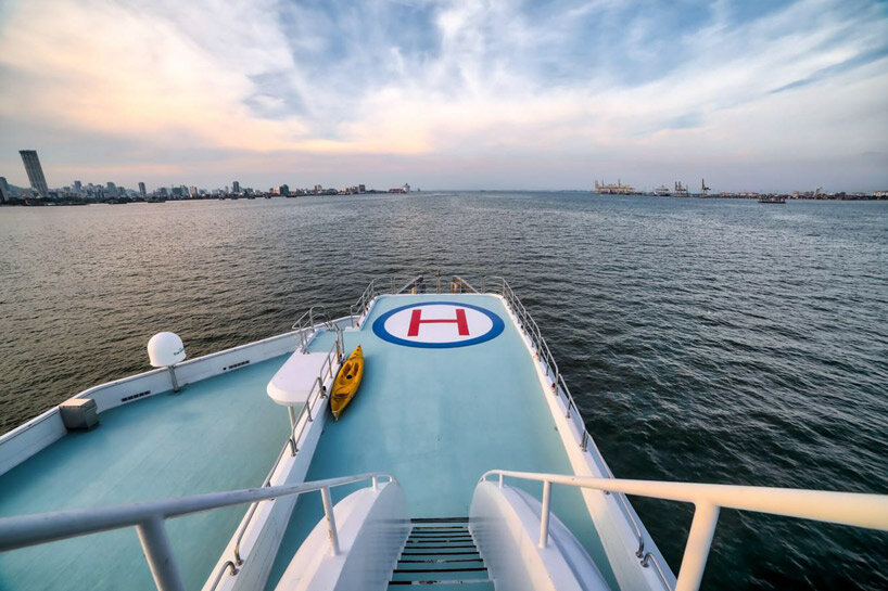 malaysian millionaire’s asymmetric superyacht is on sale for €30M euros