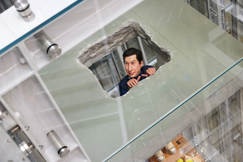 image © aad hoogendoorn